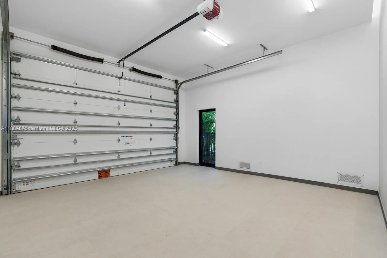 13225 Arch Creek Terr