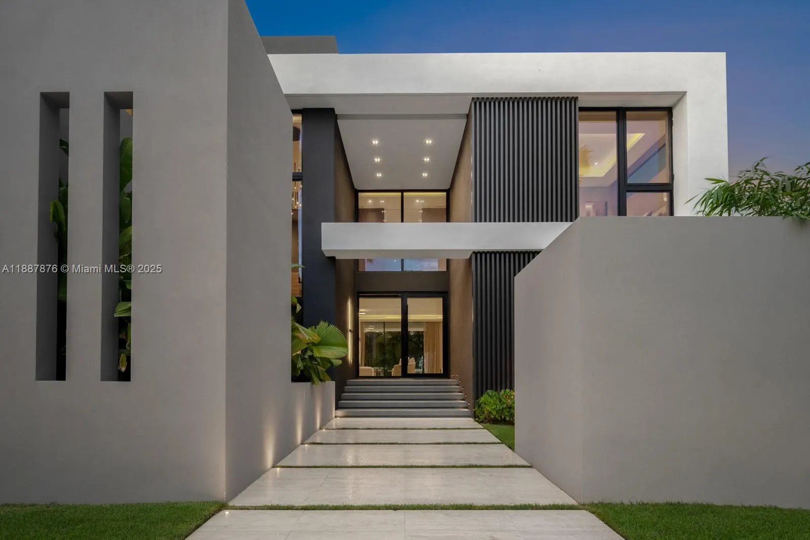 13225 Arch Creek Terr