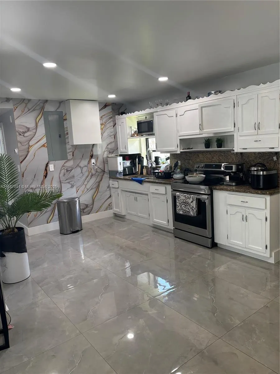 14500 SW 289th St