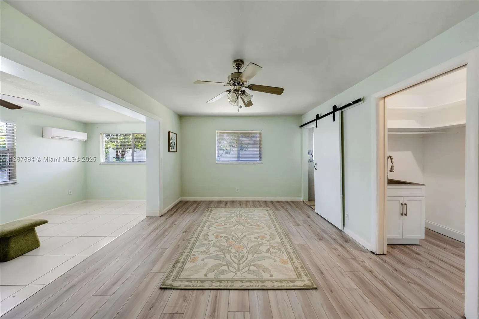 1320 NE 27th Ave