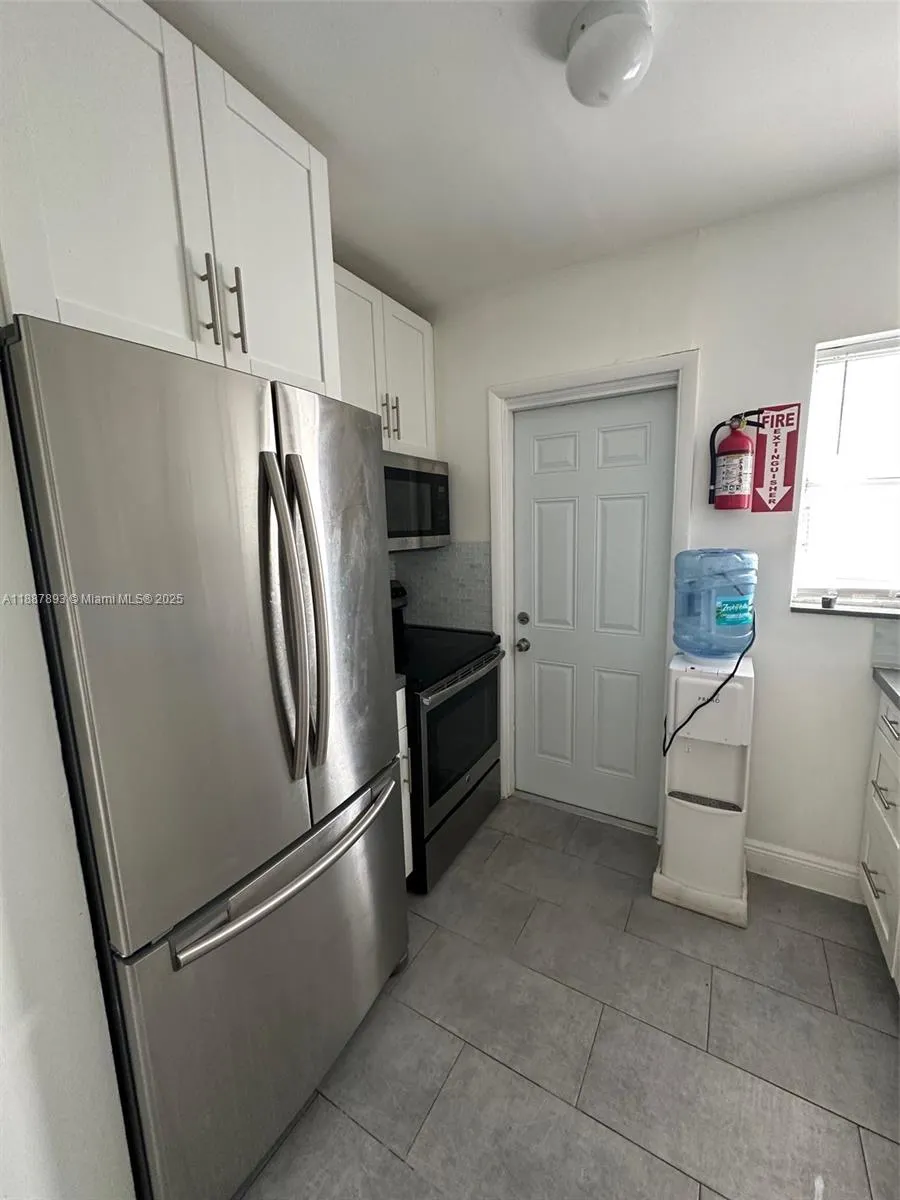 1728 Rodman St, #1-2