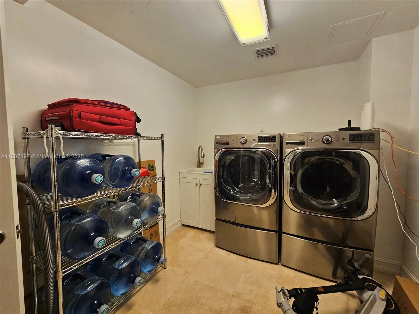 3201 NE 183rd St, #2607