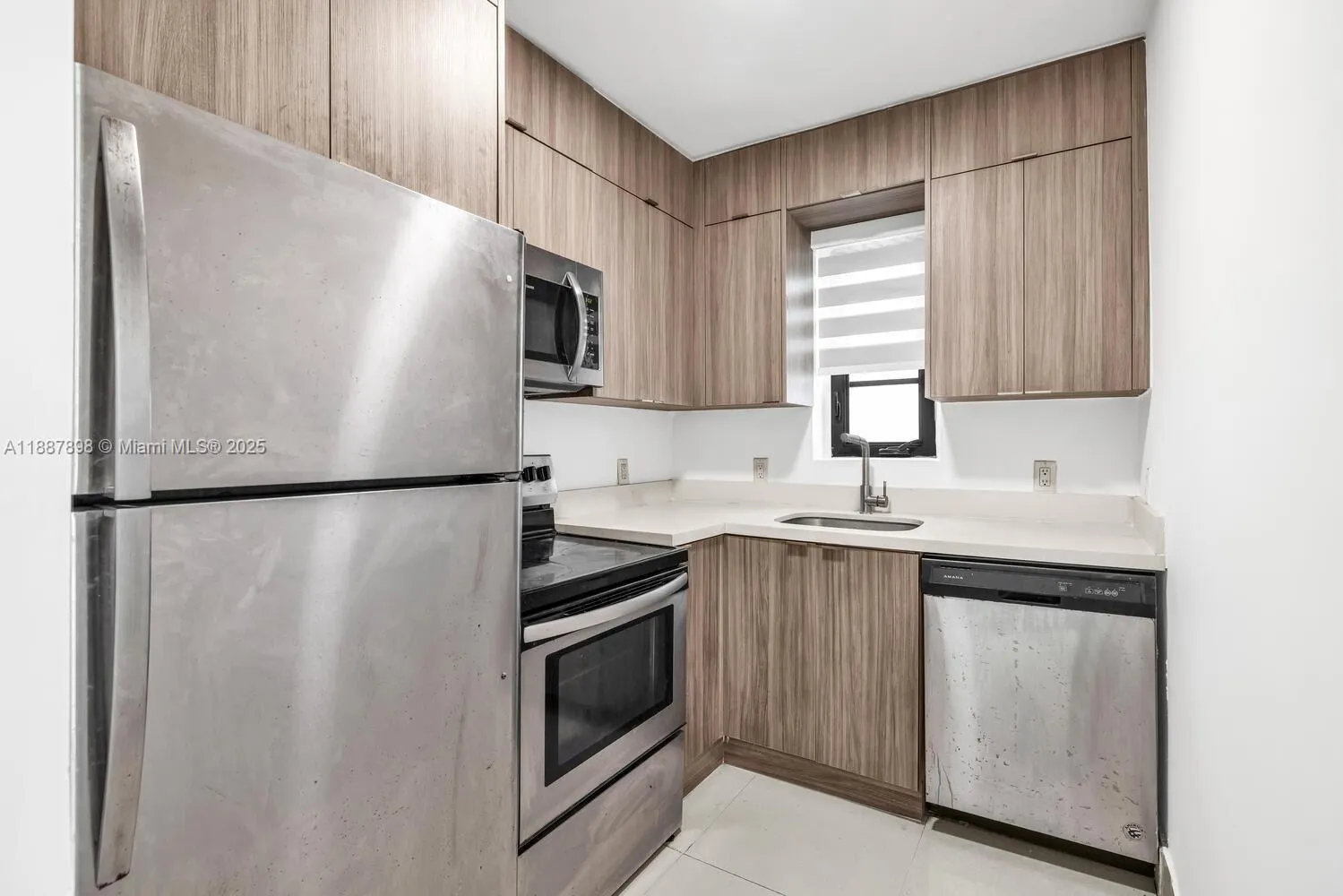 7910 Byron Ave, #1