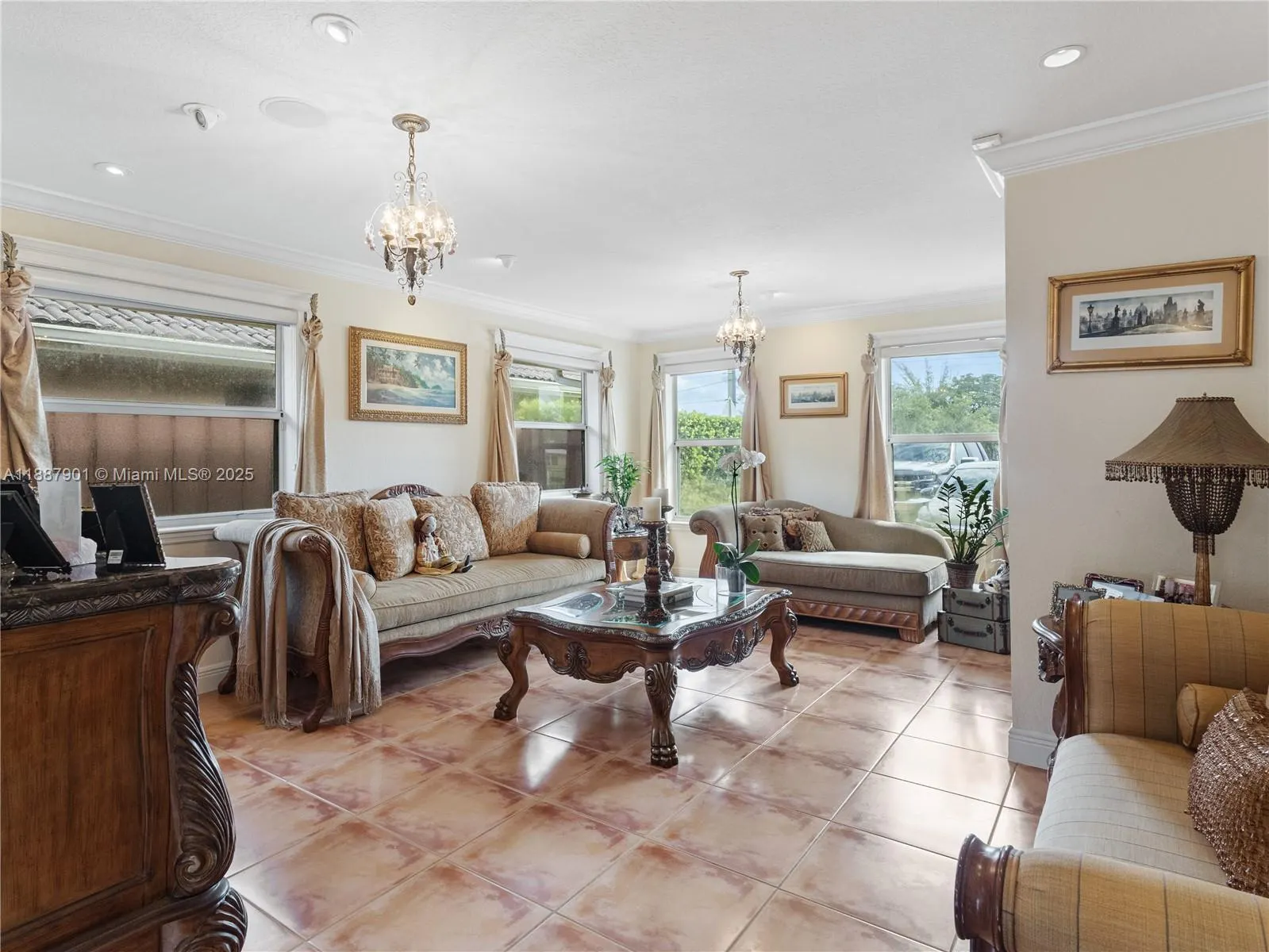 4370 SW 82nd Ave