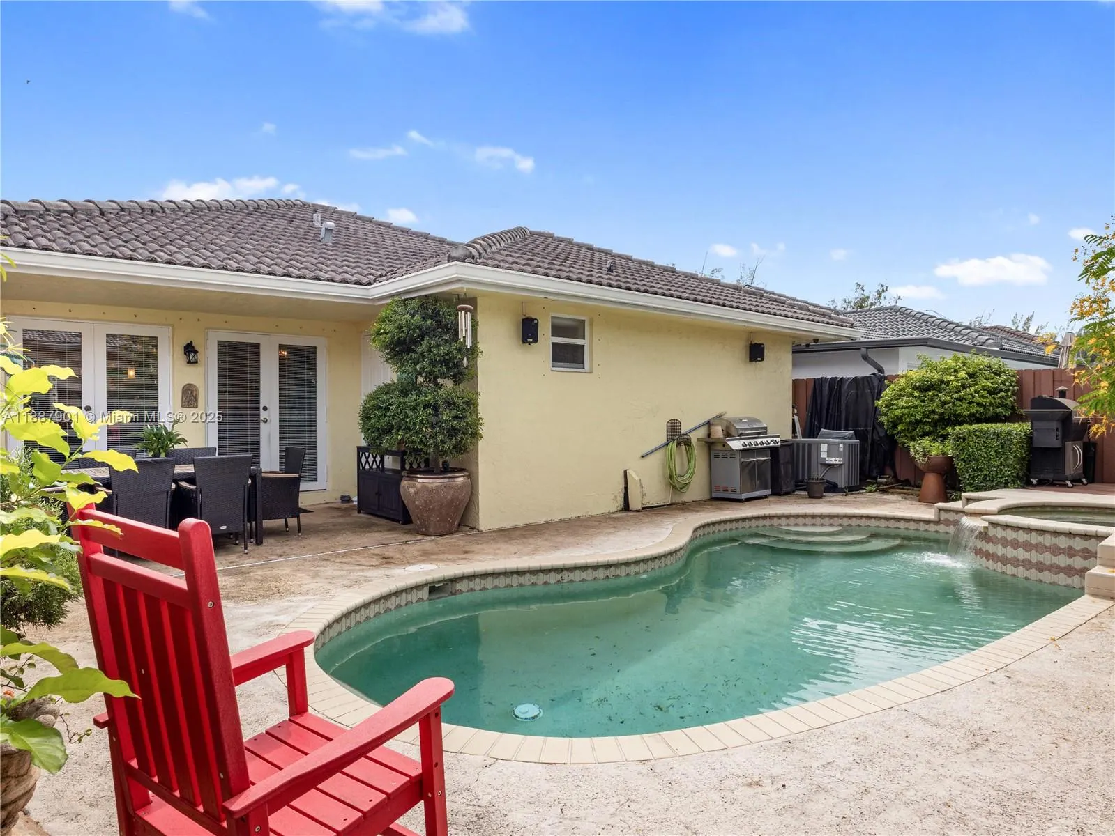 4370 SW 82nd Ave