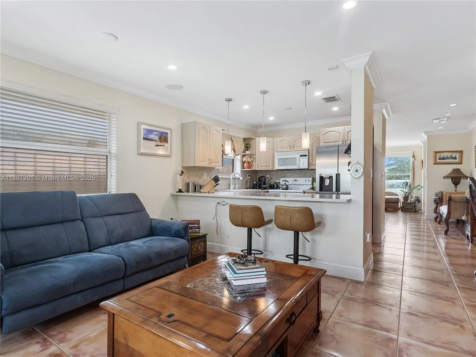 4370 SW 82nd Ave