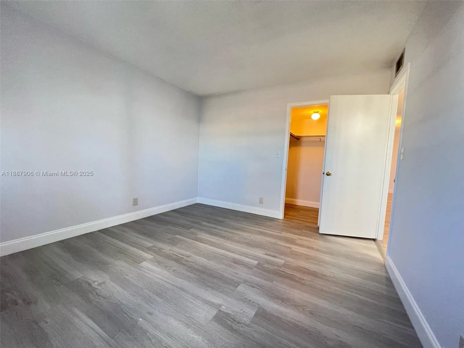 301 NE 14th Ave, #608