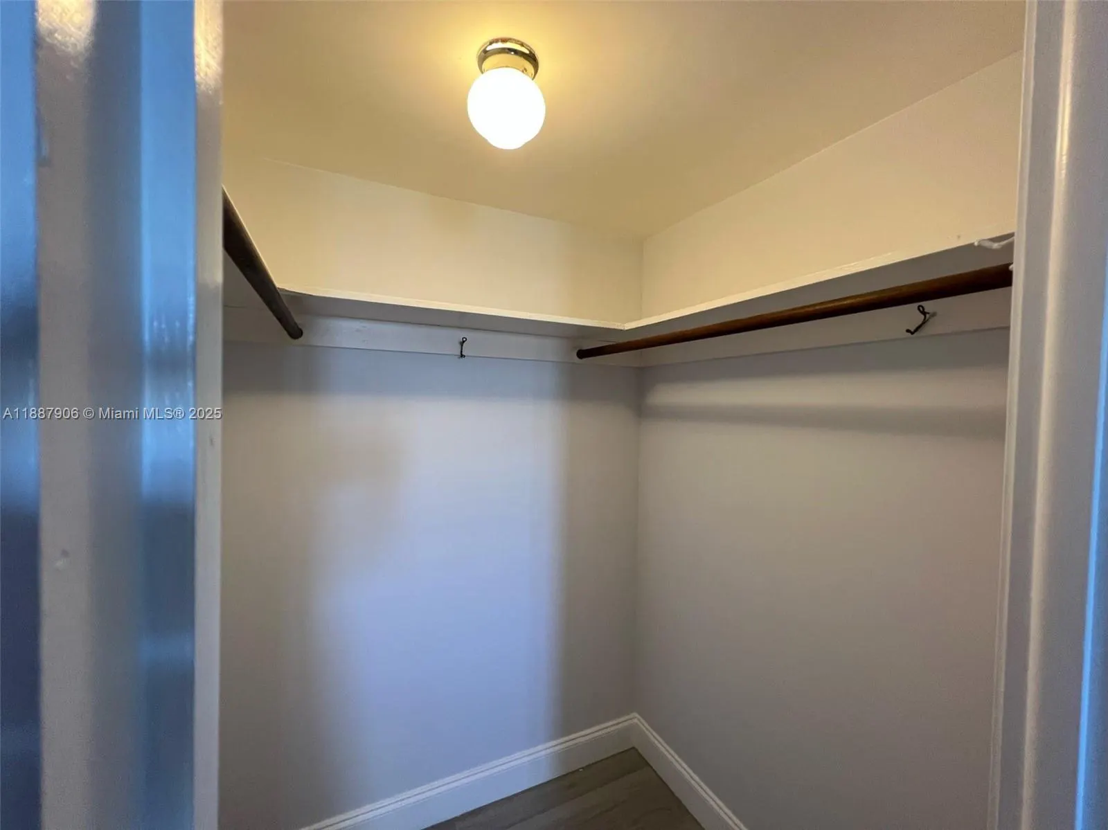 301 NE 14th Ave, #608