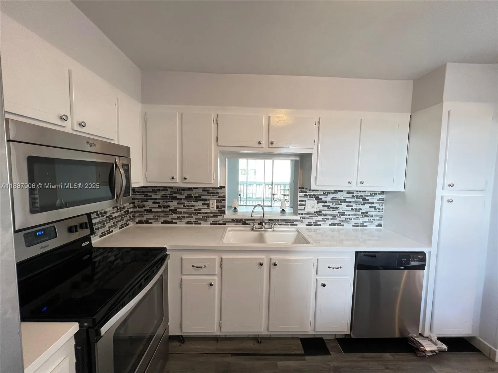 301 NE 14th Ave, #608
