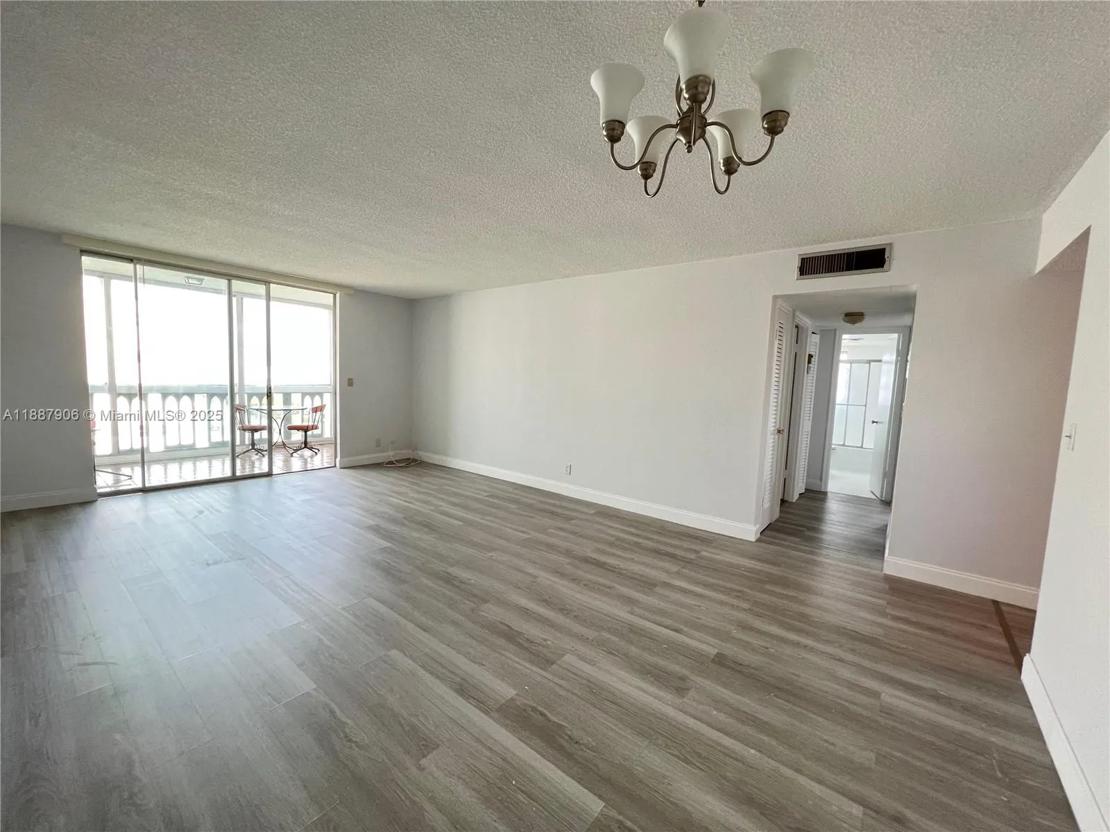 301 NE 14th Ave, #608