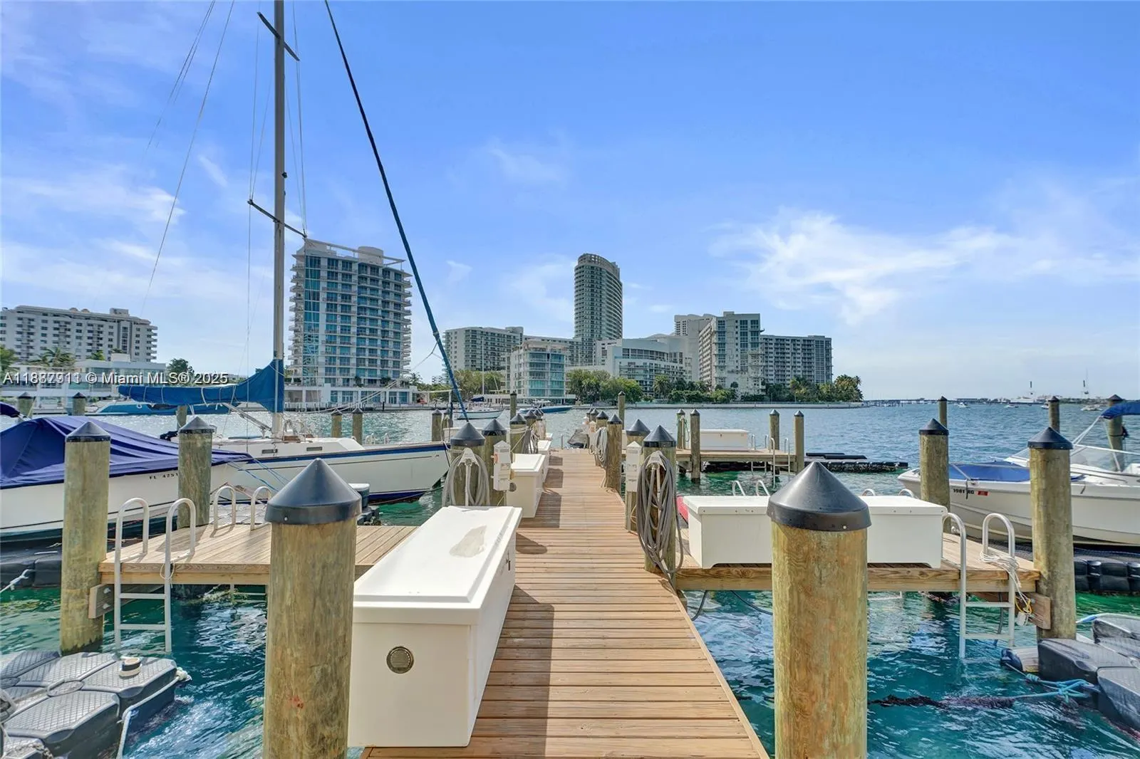 20 Island Ave, #211