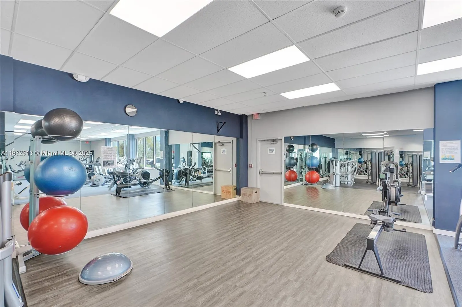 20 Island Ave, #211
