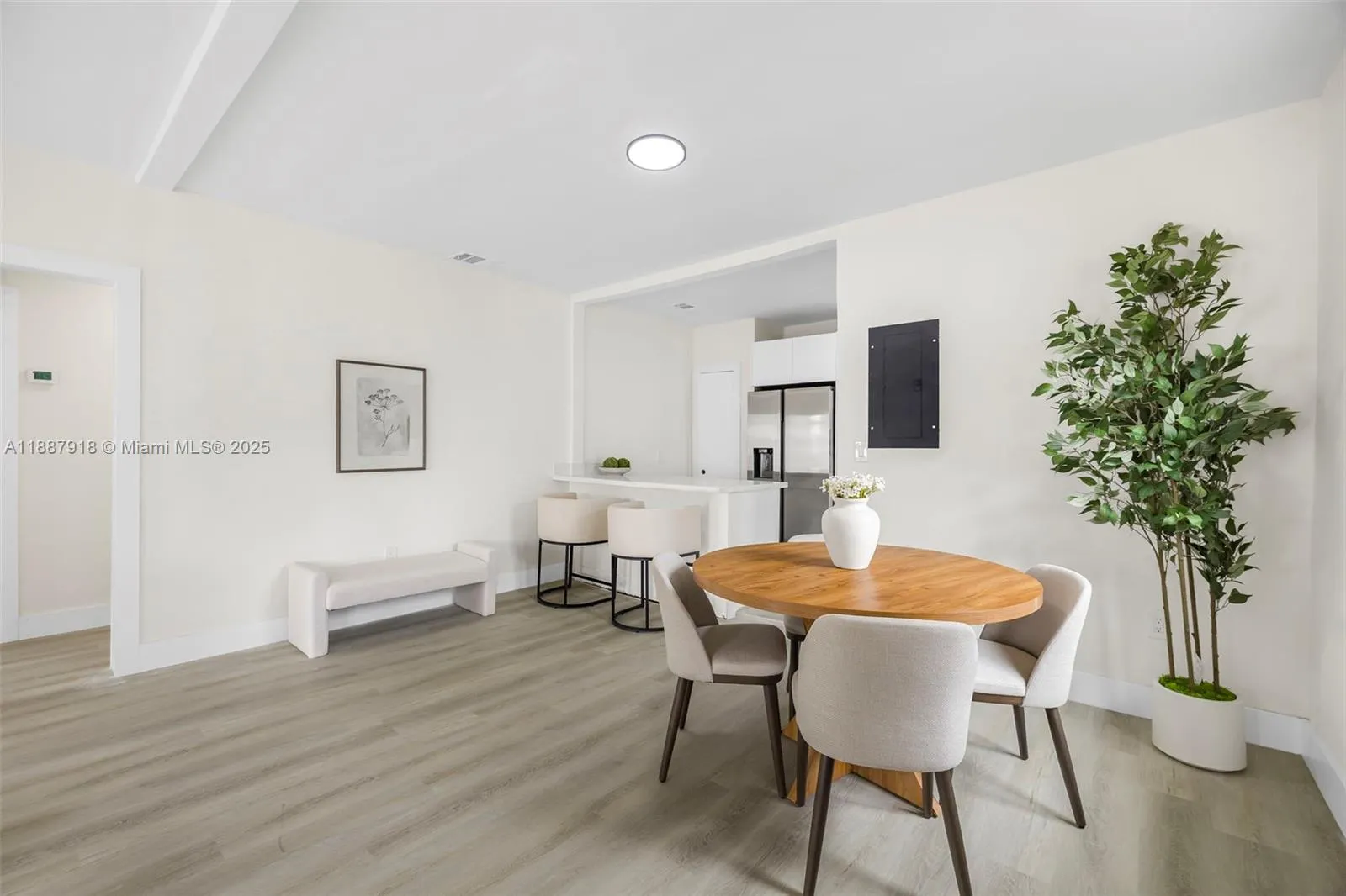 1232 NW 32nd Pl, #1