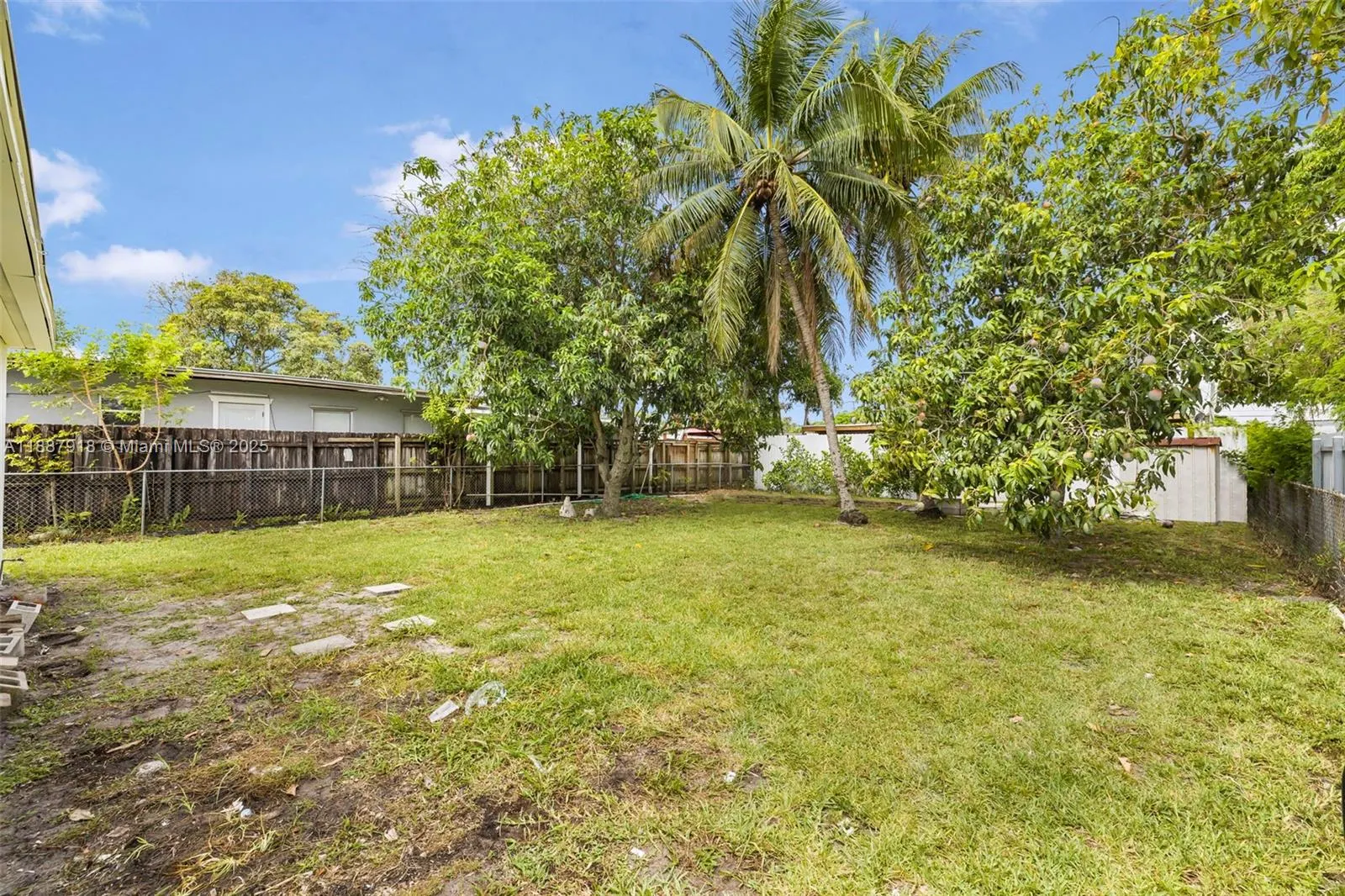 1232 NW 32nd Pl, #1