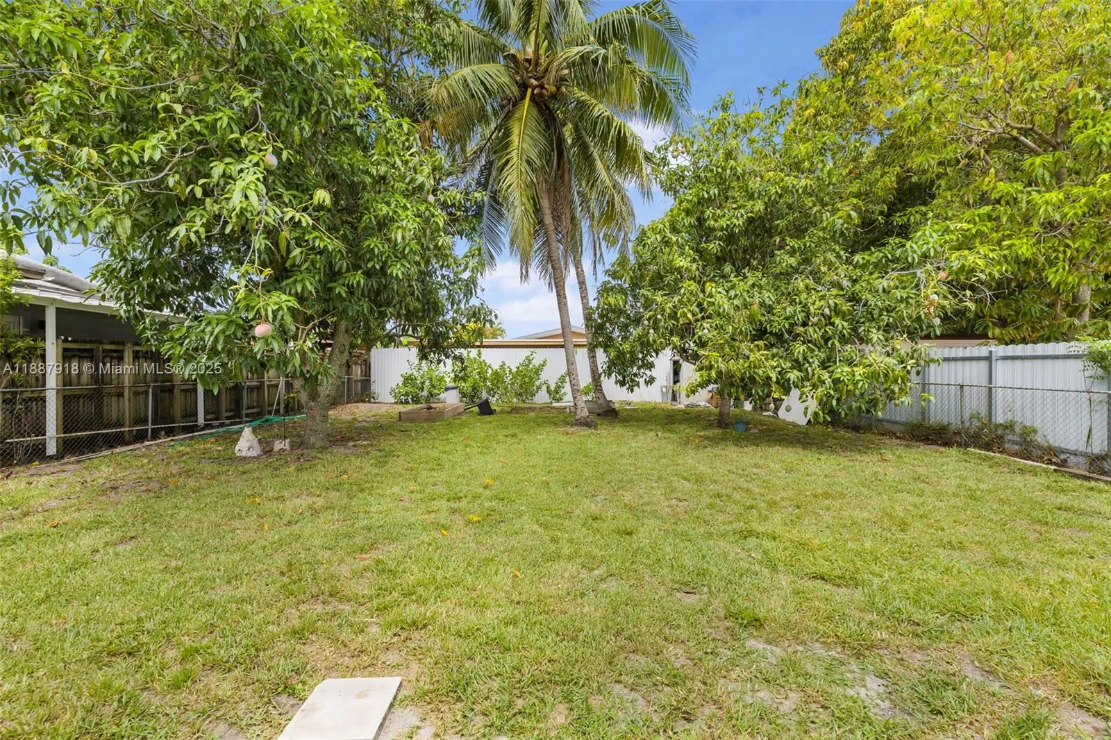 1232 NW 32nd Pl, #1