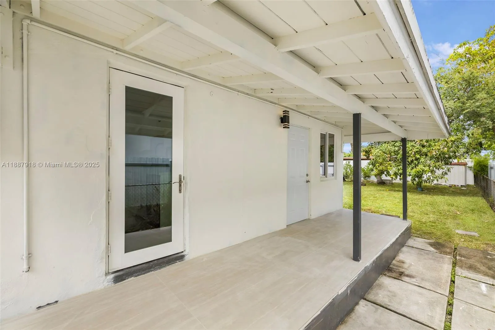 1232 NW 32nd Pl, #1
