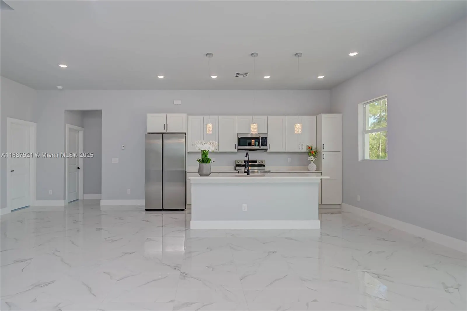 3417 71st