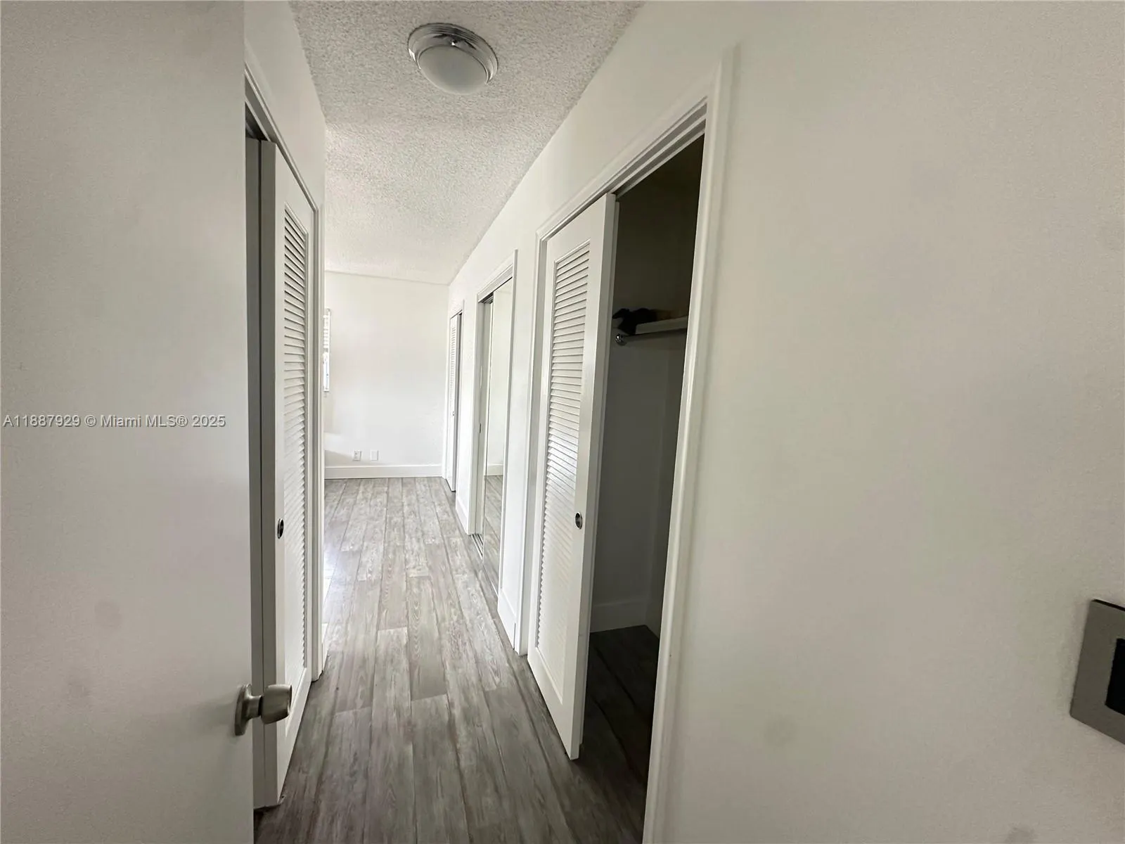 900 NE 12th Ave, #501
