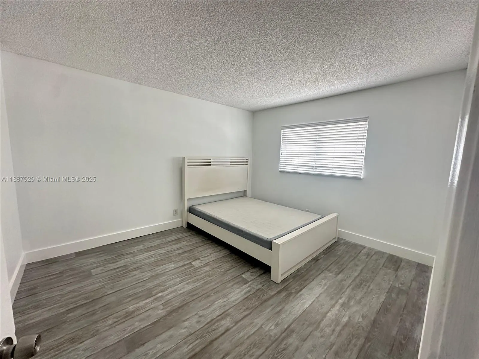 900 NE 12th Ave, #501