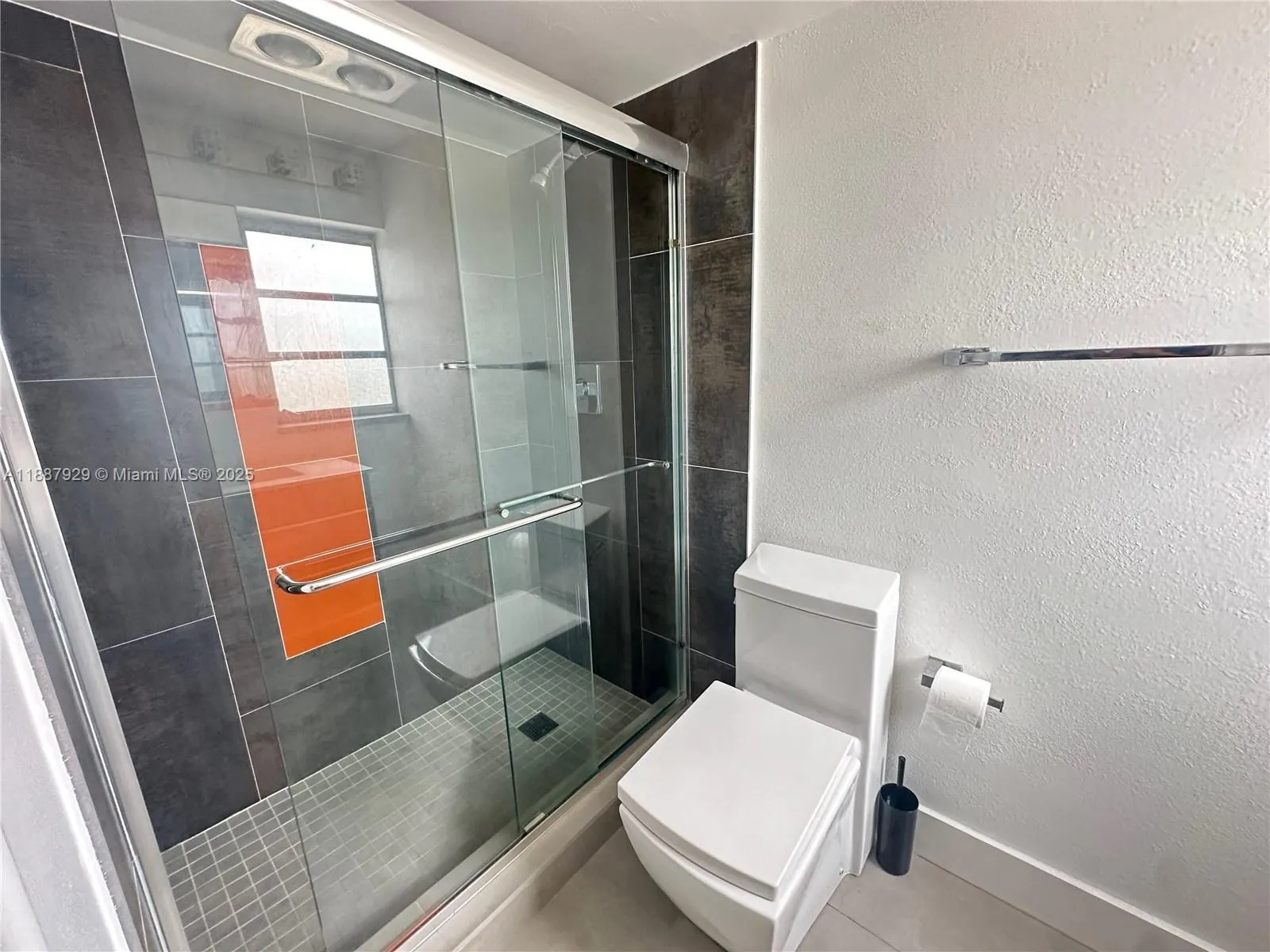 900 NE 12th Ave, #501