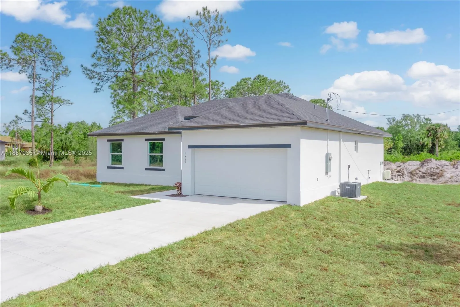 1202 E 9th