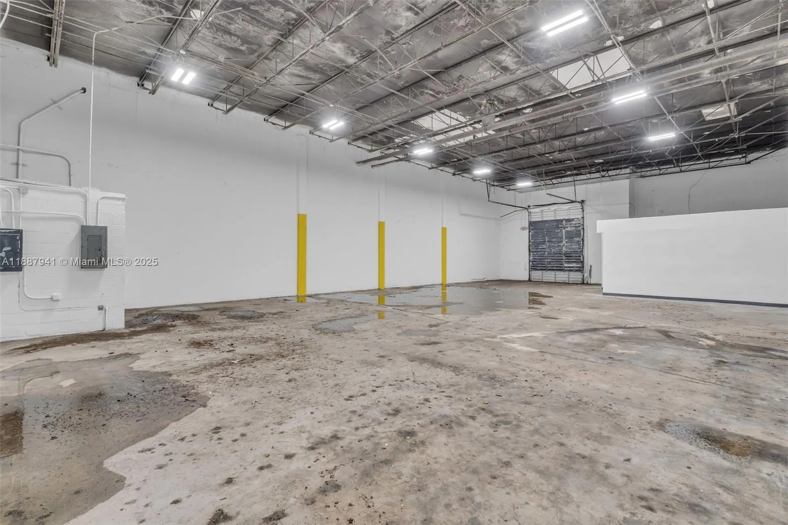 329 W 75th Pl, #1C