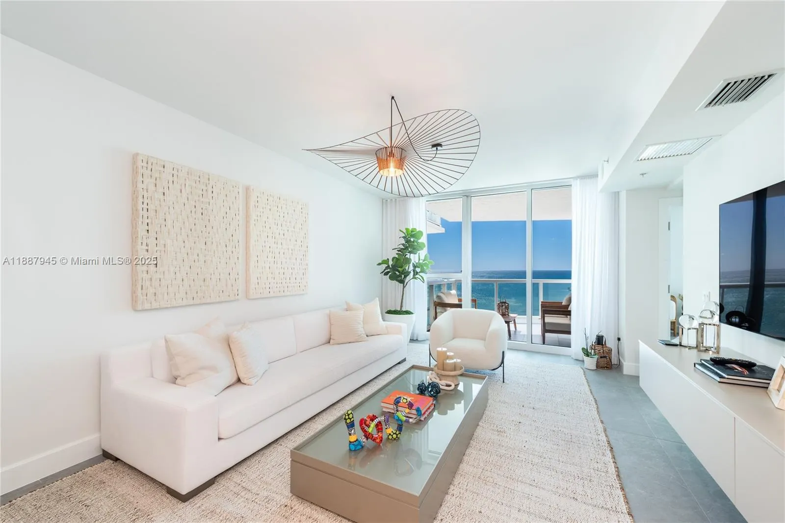 3801 Collins Ave, #1502
