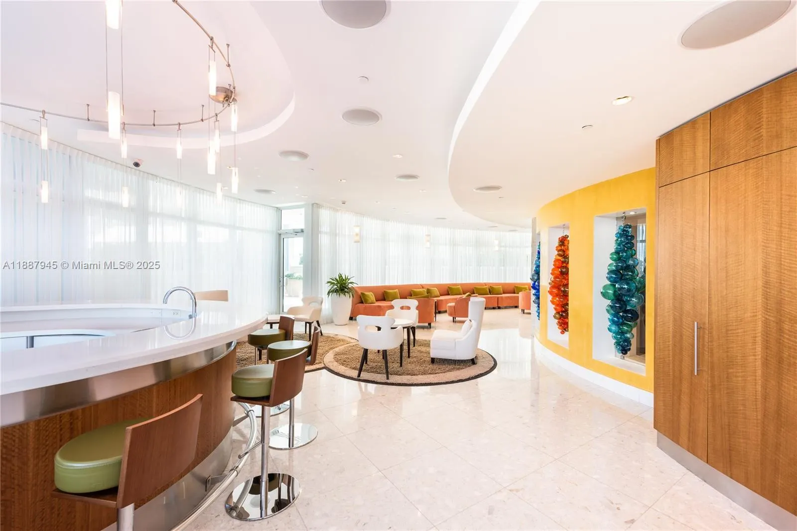 3801 Collins Ave, #1502
