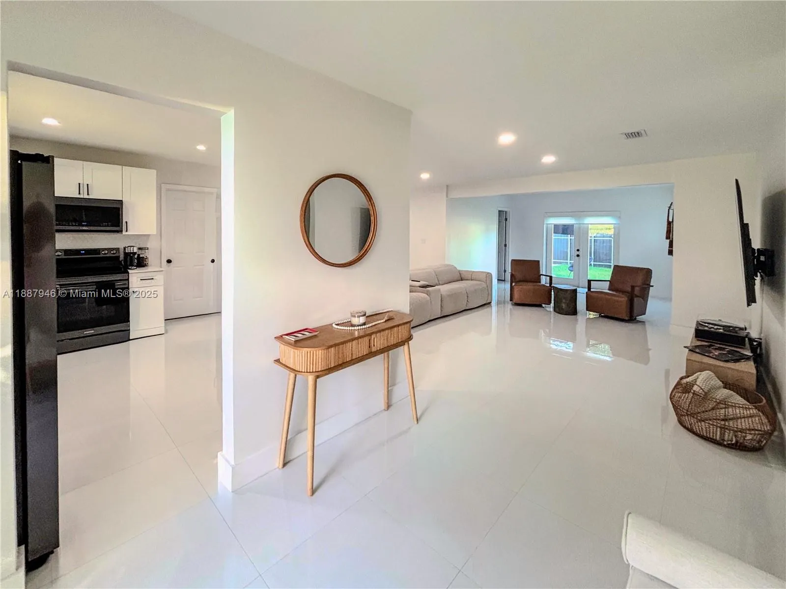 9420 Dominican Dr