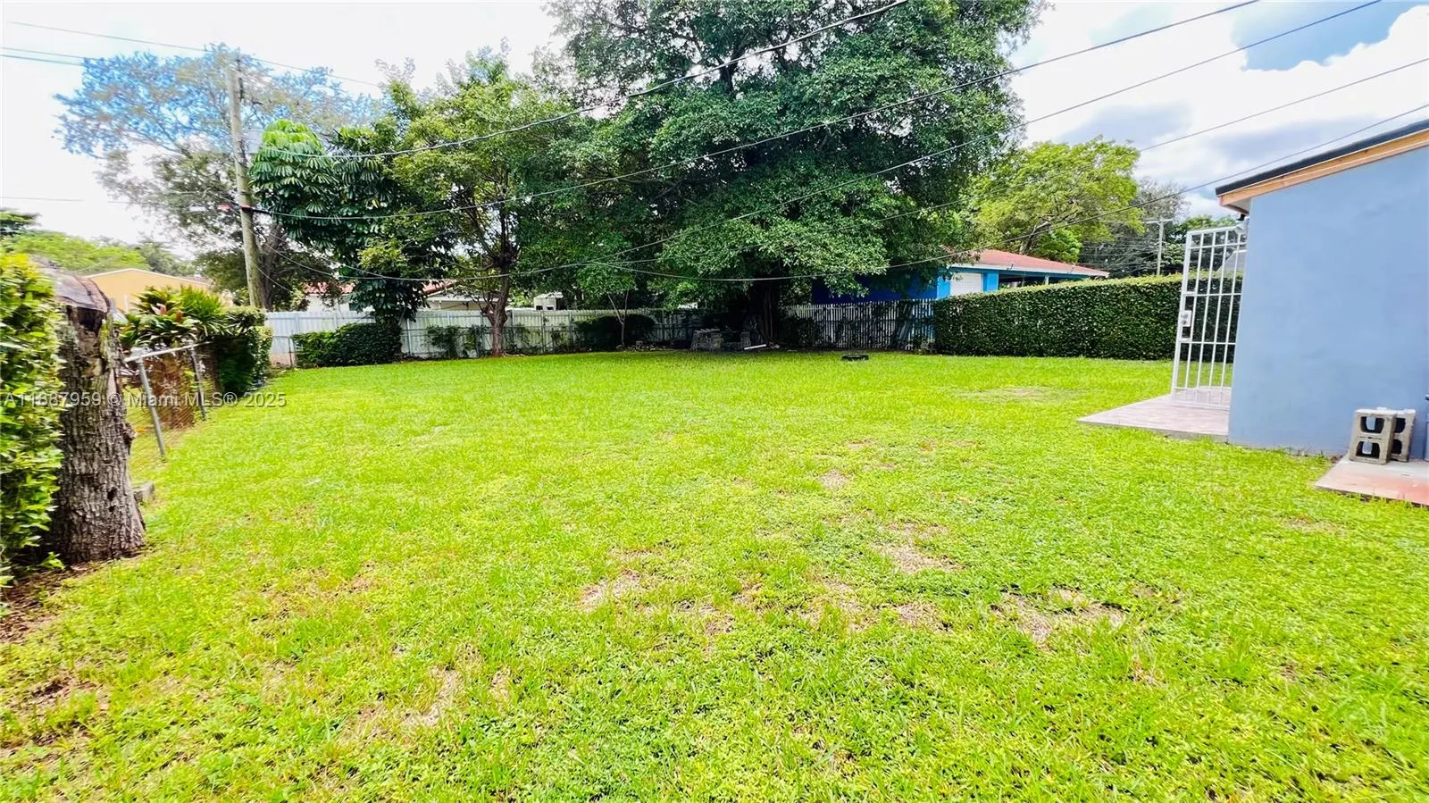 2450 NW 60th St
