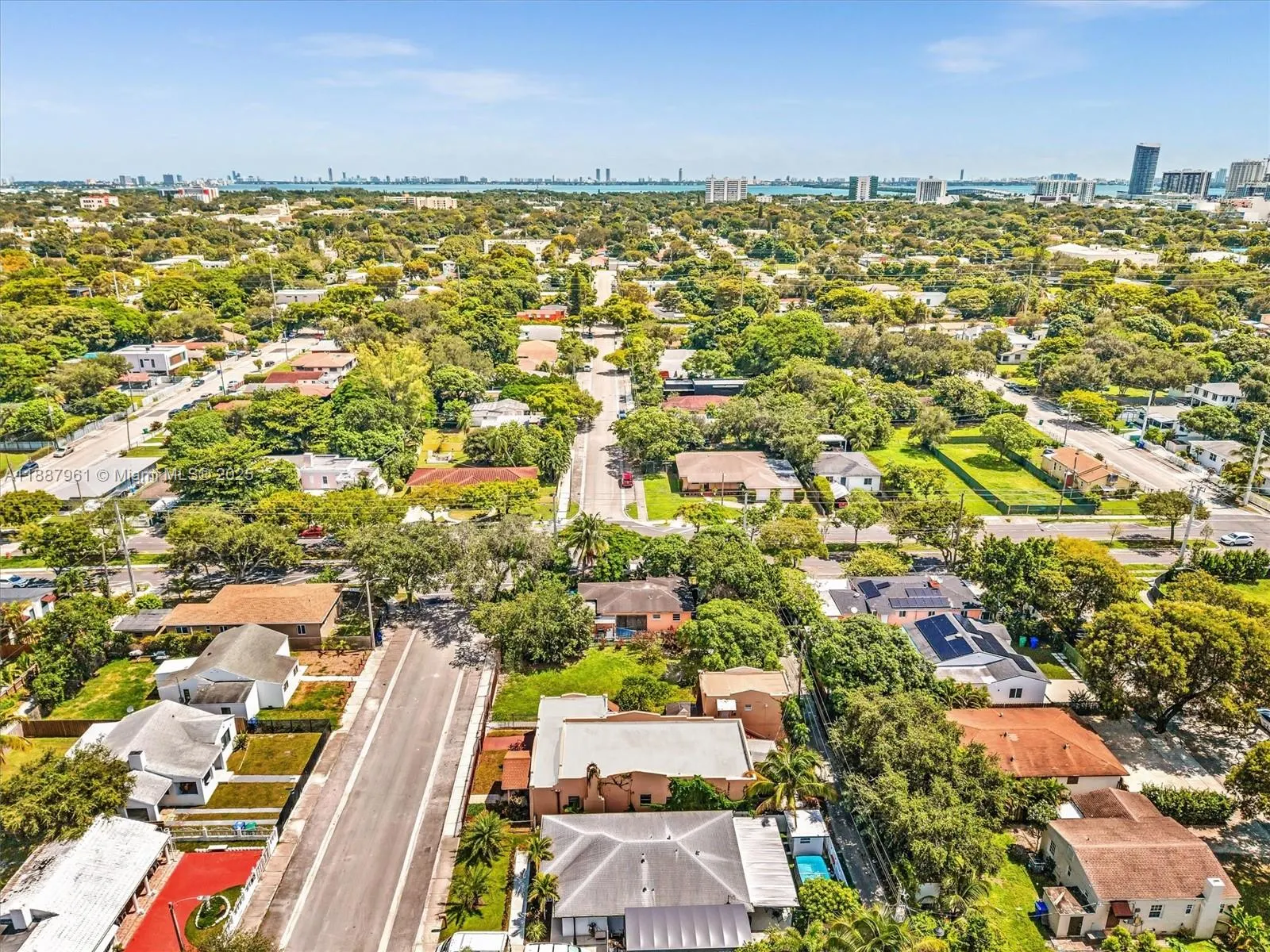 520 NW 49th St