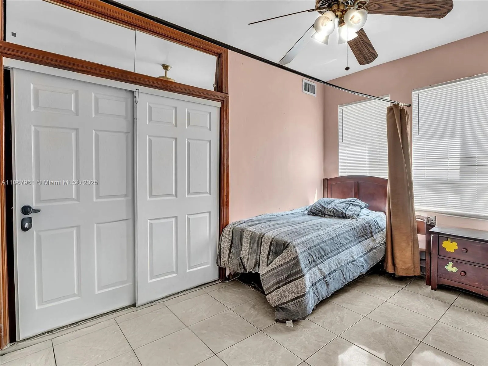 520 NW 49th St
