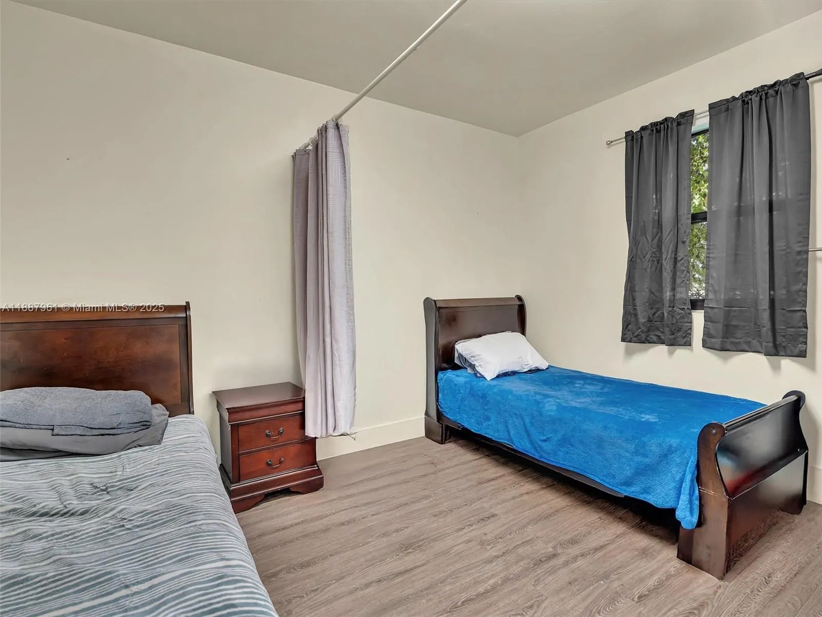 520 NW 49th St