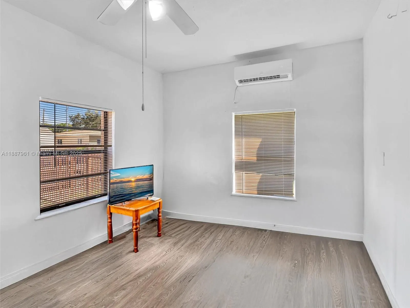 520 NW 49th St