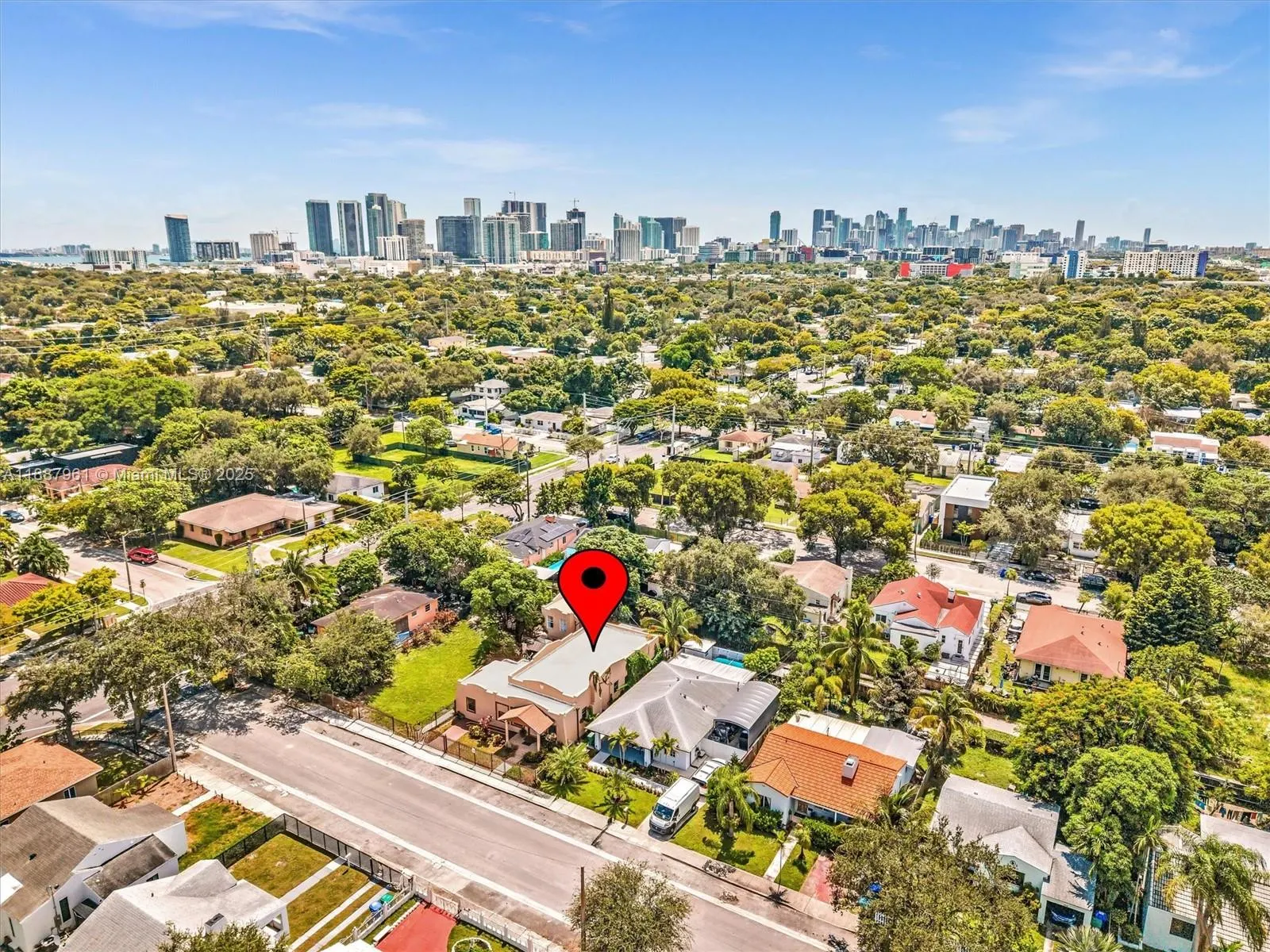 520 NW 49th St