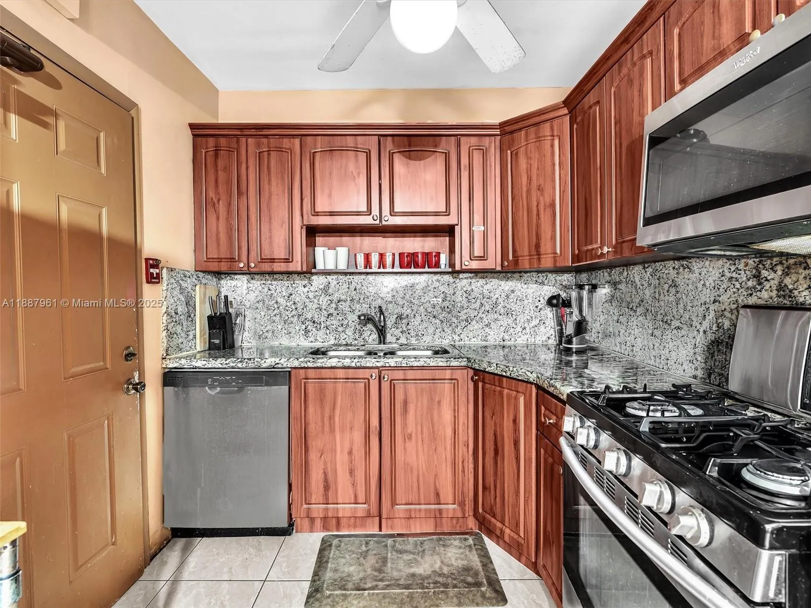 520 NW 49th St