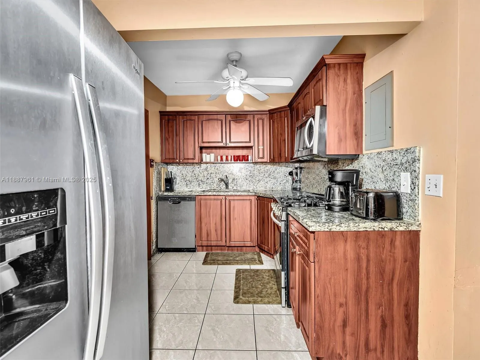 520 NW 49th St