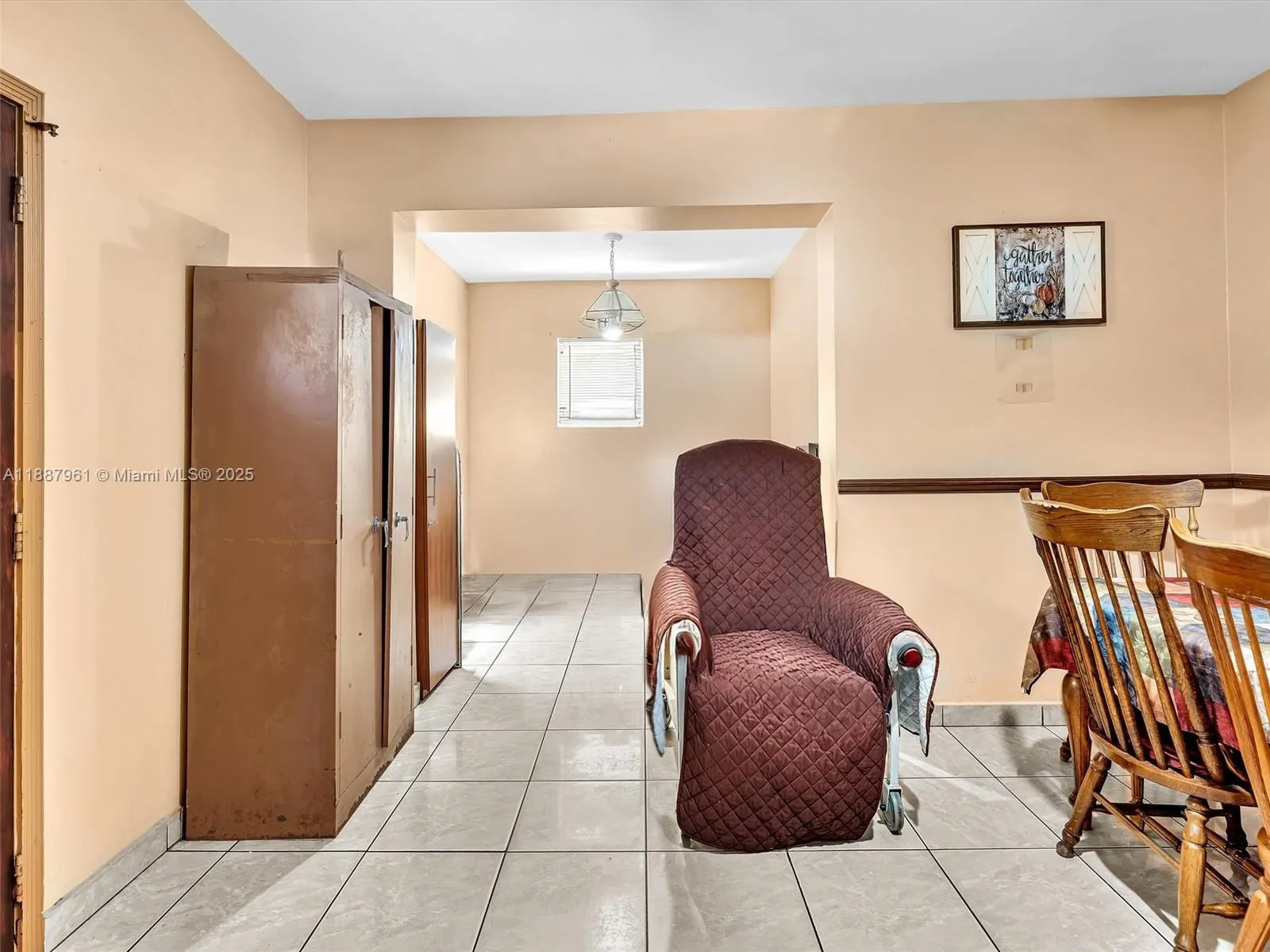 520 NW 49th St