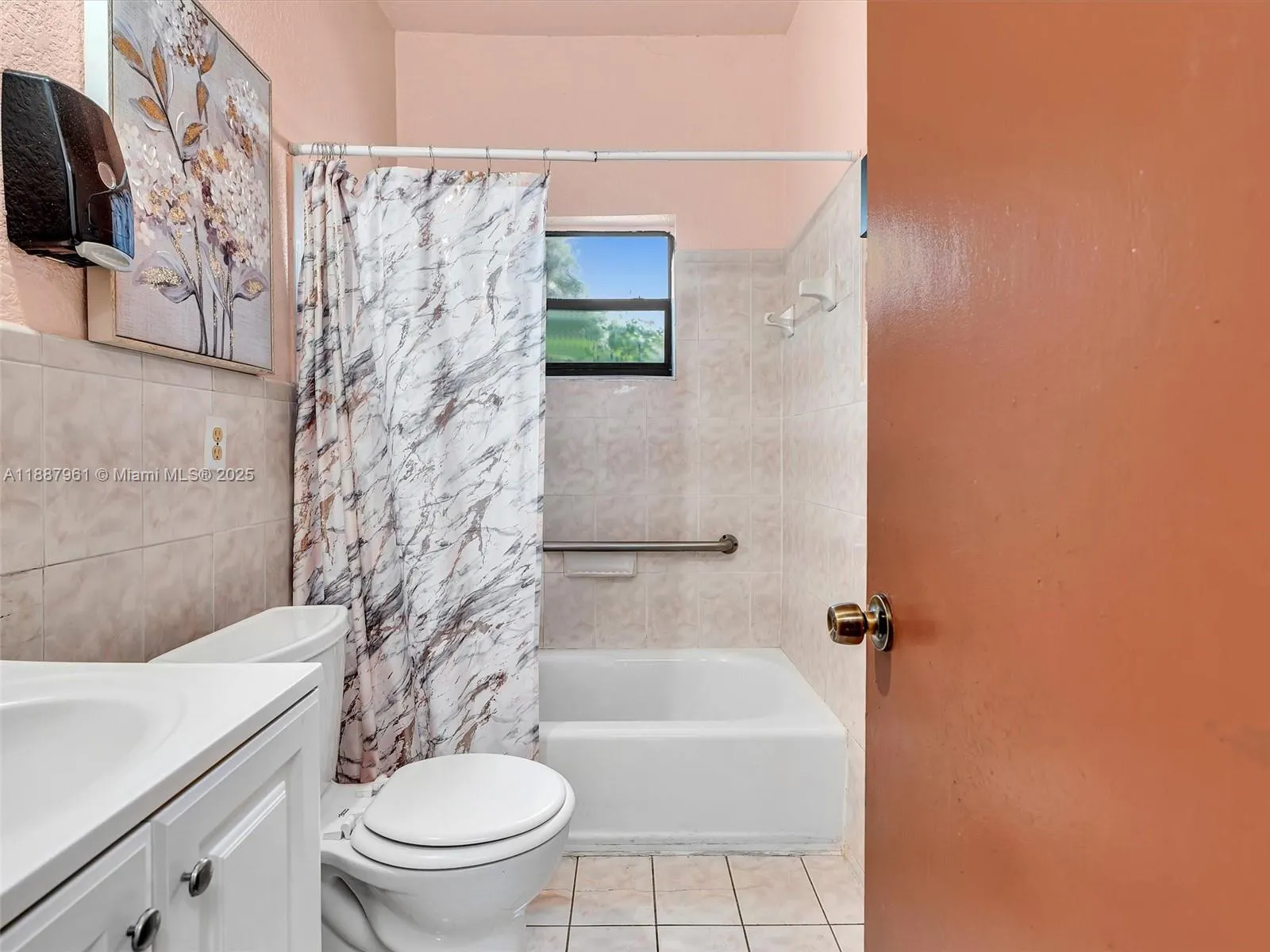 520 NW 49th St