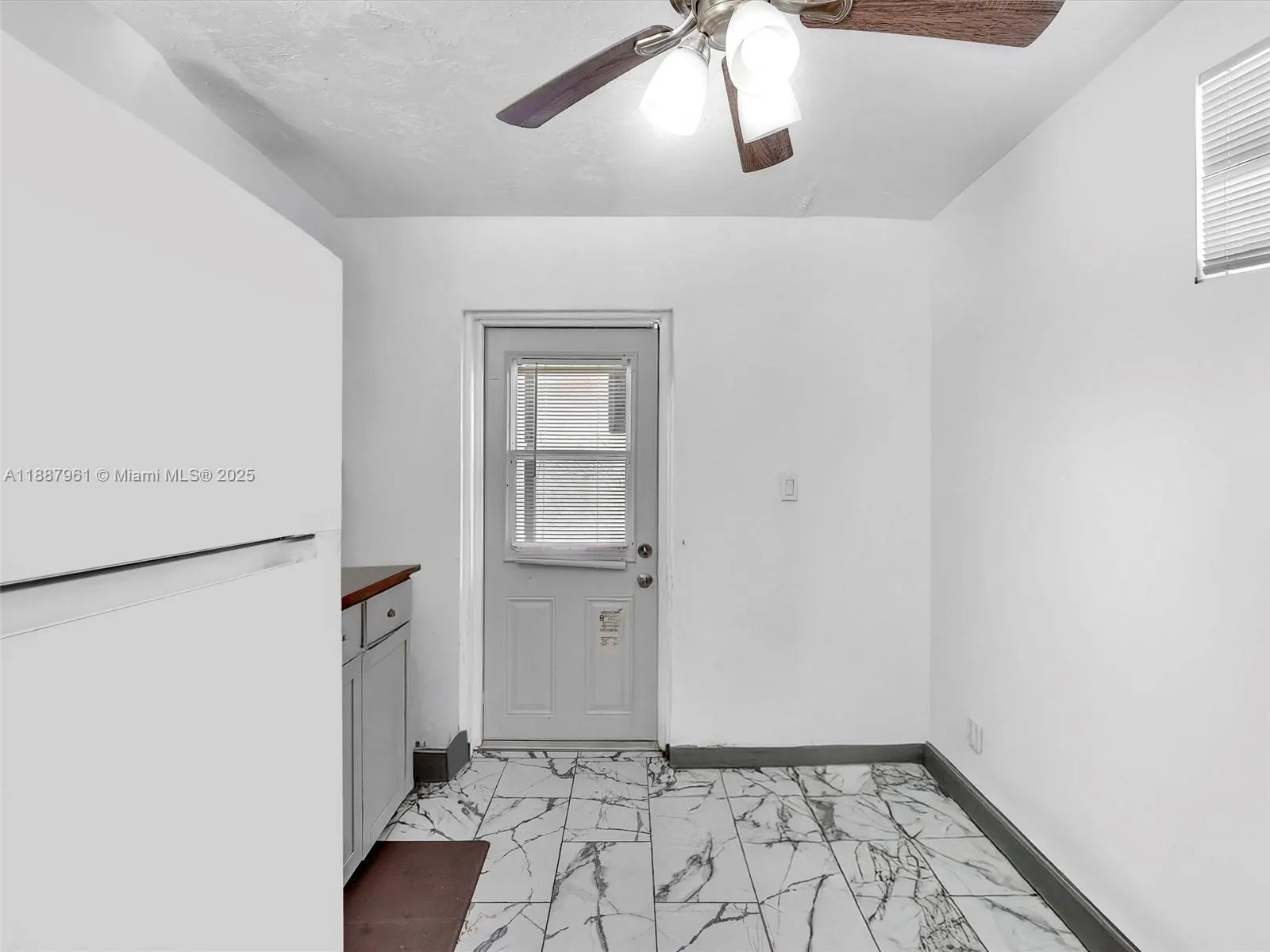 520 NW 49th St