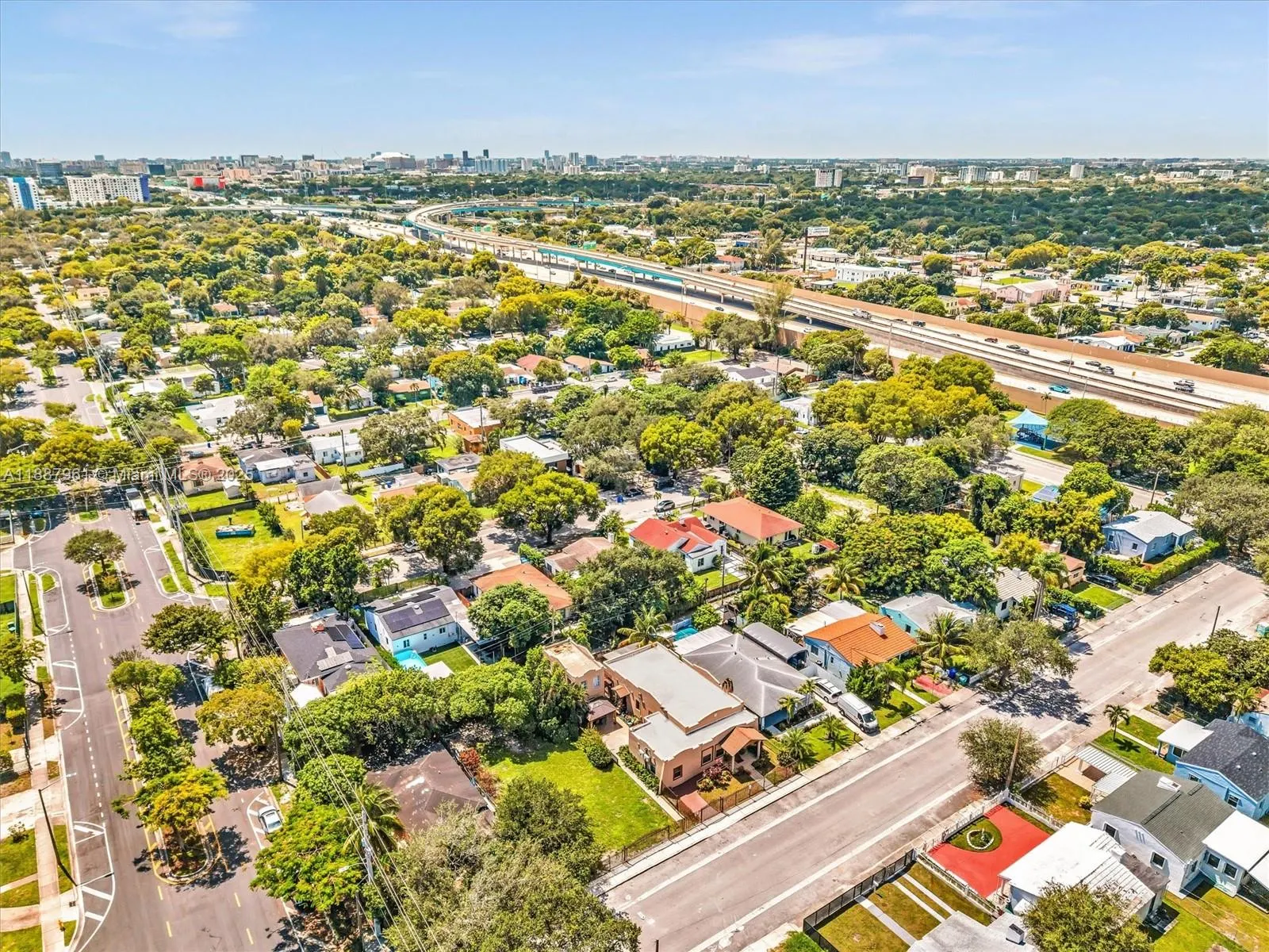 520 NW 49th St