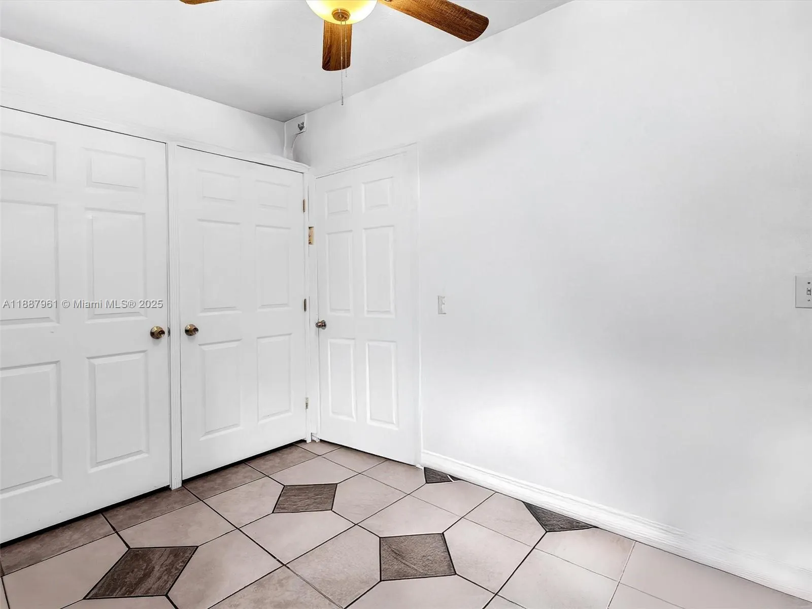 520 NW 49th St