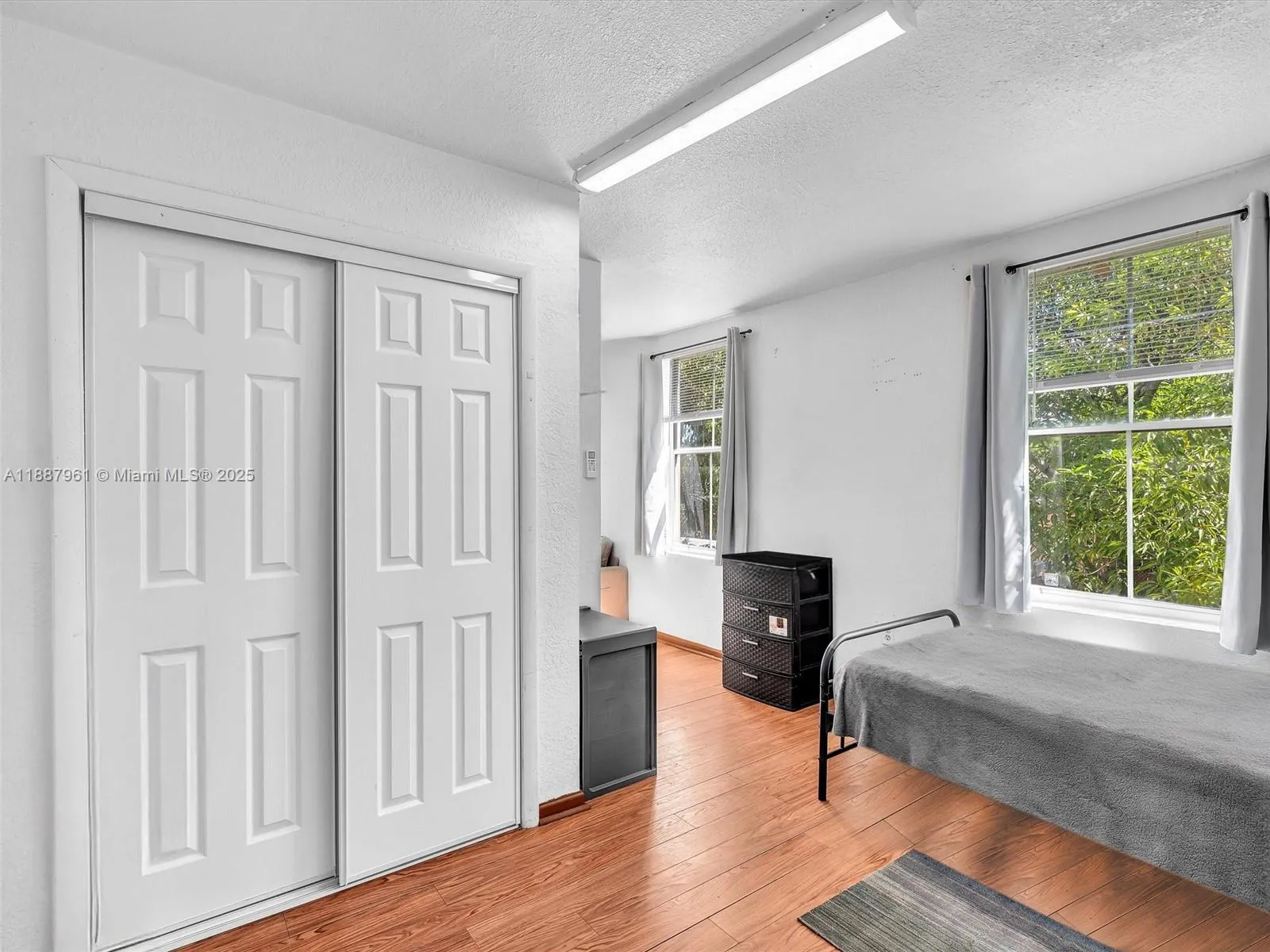520 NW 49th St