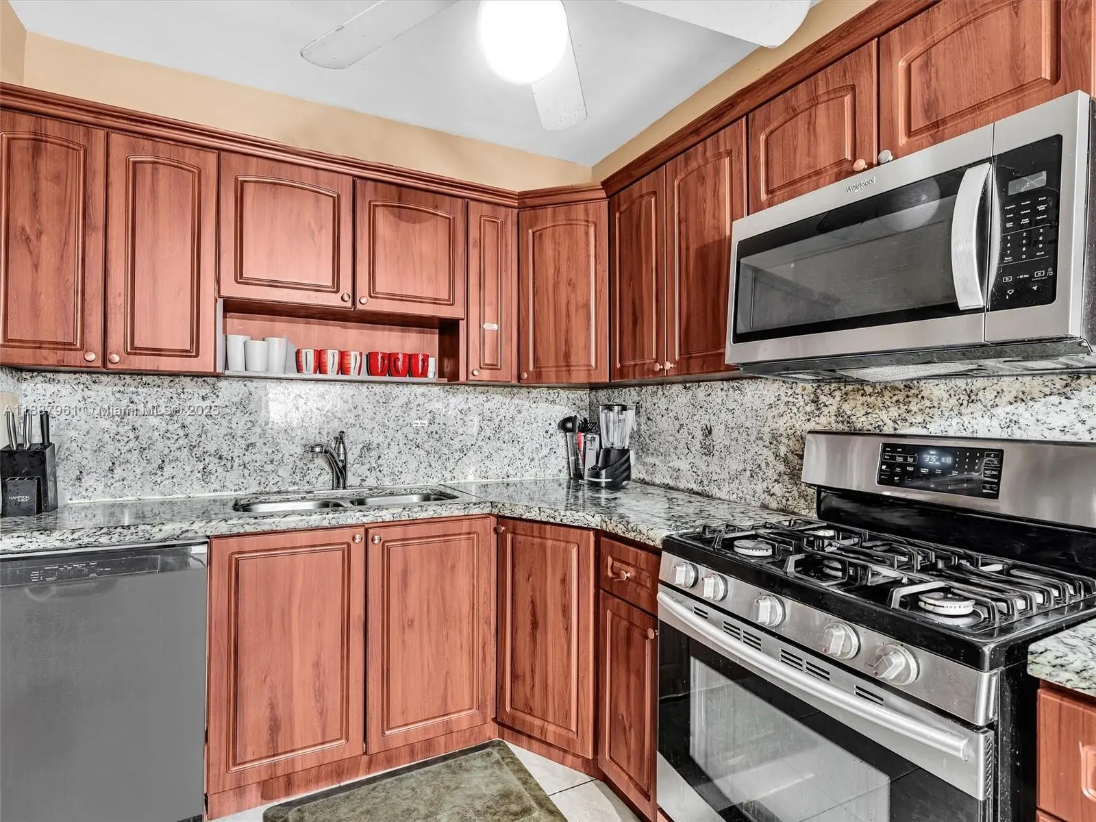 520 NW 49th St