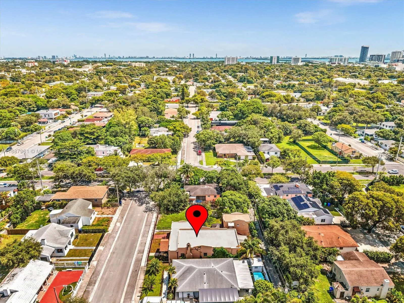 520 NW 49th St