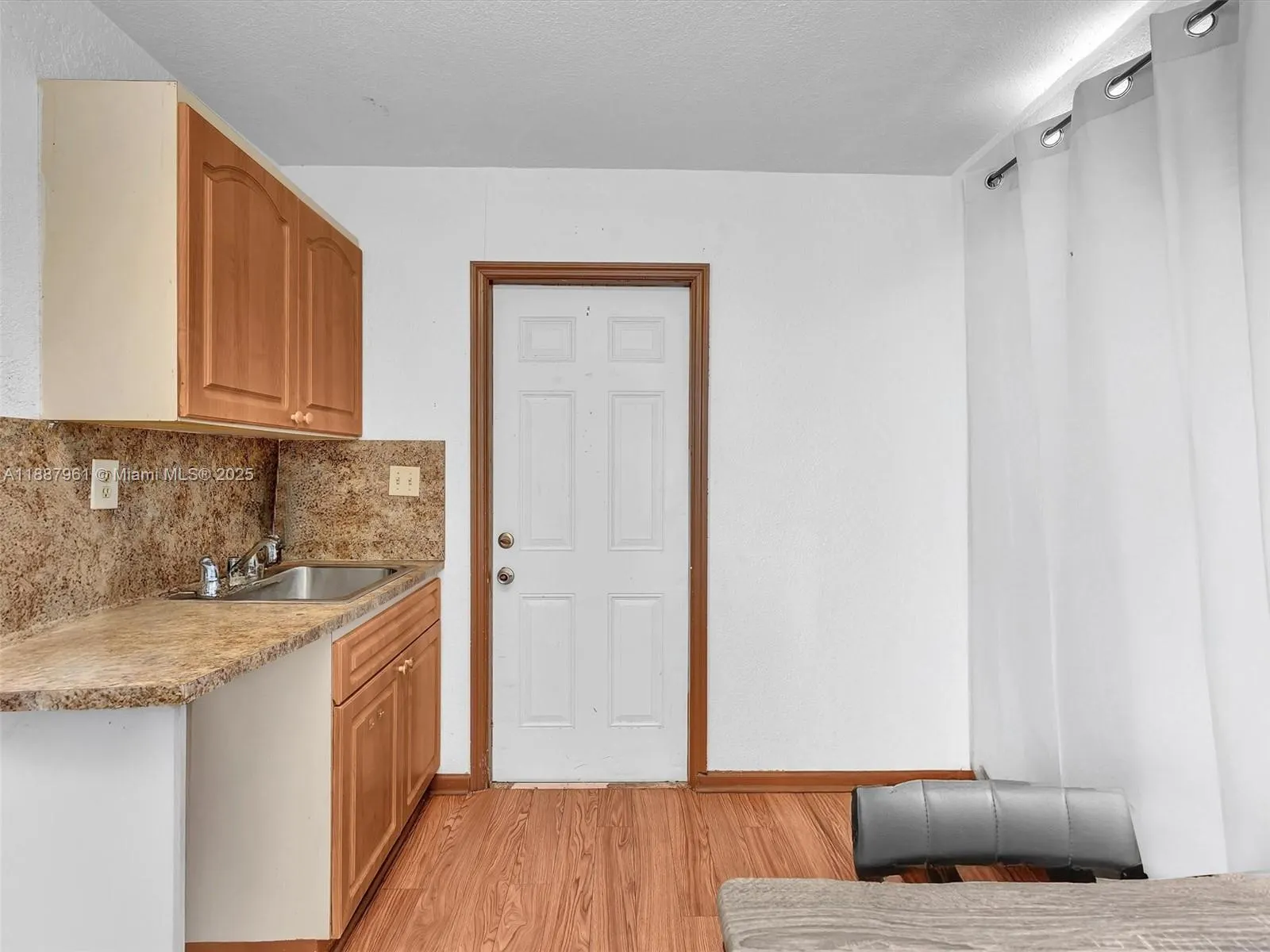 520 NW 49th St