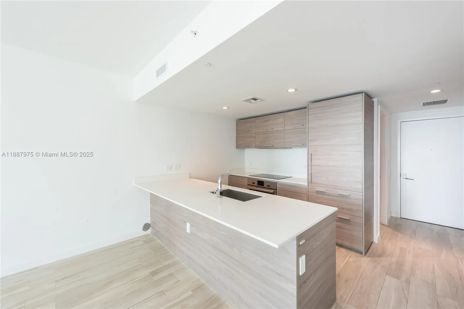 1300 S Miami Ave, #1003