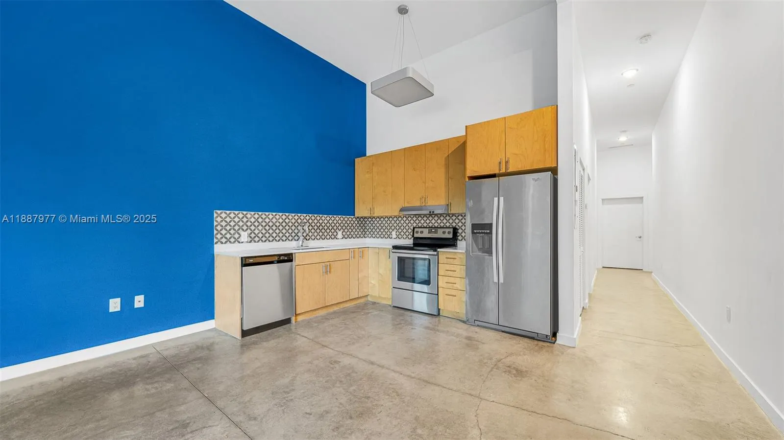 771 NW 1st St, #101