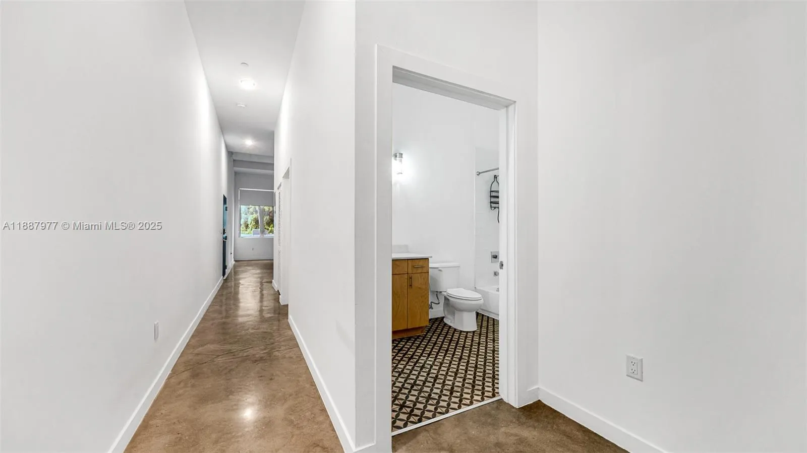 771 NW 1st St, #101