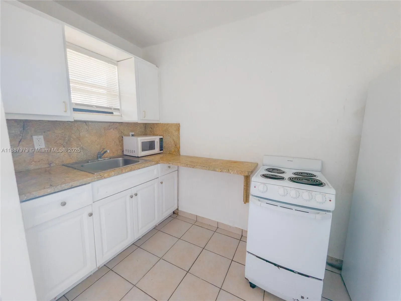 1716 NW 19th St, #1